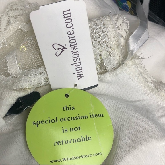 NWT WINDSOR (13/14) White lace dress with rainbow sequins - Picture 11 of 16